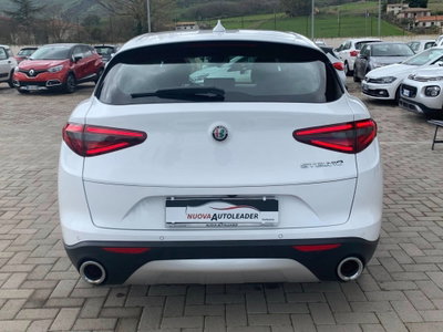 Alfa Romeo Stelvio Stelvio 2.2 Turbodiesel 190 CV AT8 RWD Executive (4)