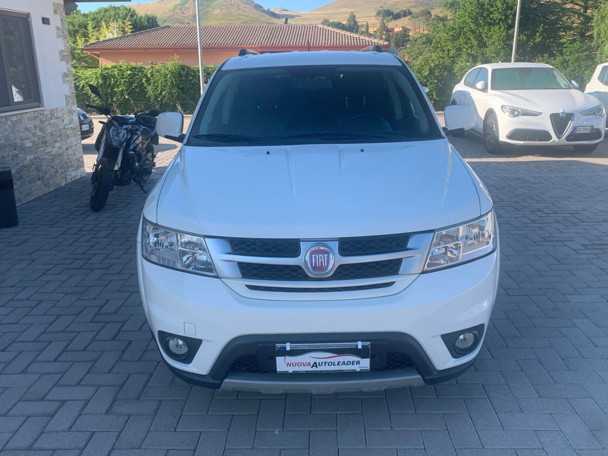 Fiat Freemont 2.0 Mjt 170 CV 4x4 Automatica Lounge (3)