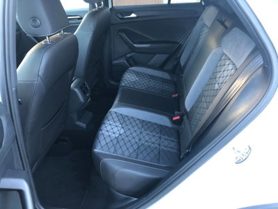 Volkswagen T-Roc 2.0 tdi R-Line 115cv (8)
