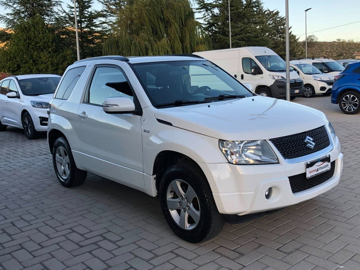 Suzuki Grand Vitara 1.9 DDiS 3 porte Offroad (2)