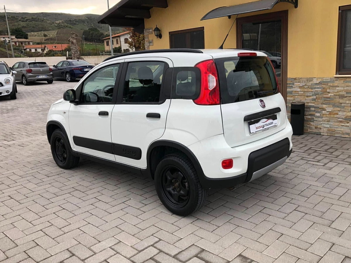 Fiat Panda 1.3 MJT 95 CV S&S 4x4 (3)