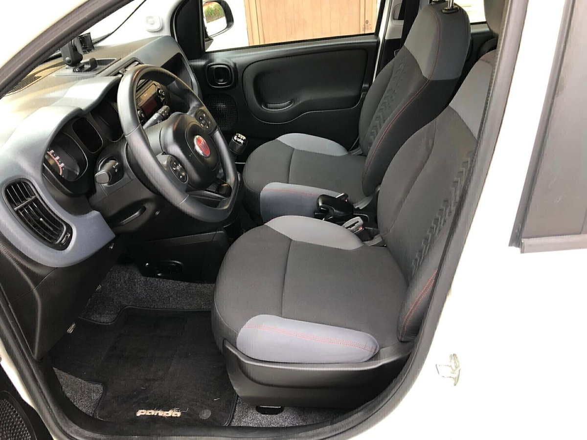 Fiat Panda 1.3 MJT 95 CV S&S 4x4 (9)