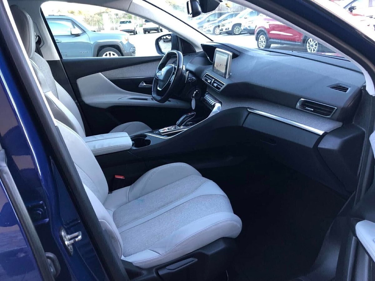 Peugeot 3008 BlueHDi 130 S&S EAT8 Allure Pack (11)