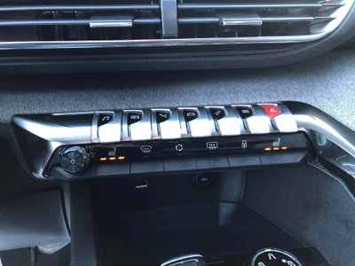 Peugeot 3008 BlueHDi 130 S&S EAT8 Allure Pack (8)
