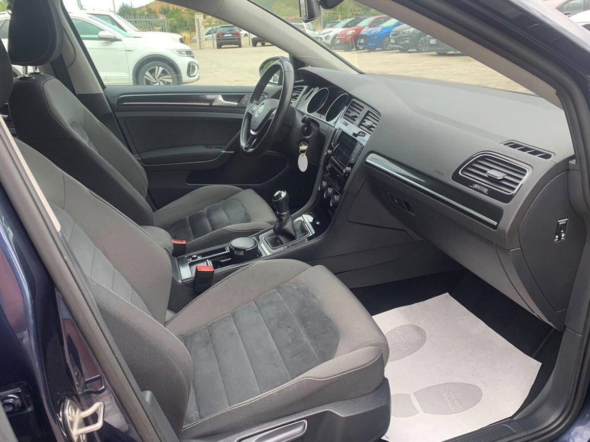 Volkswagen Golf 1.6 TDI 5p. Highline BlueMotion Technology (9)