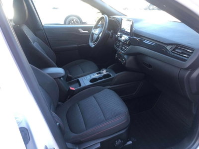 Ford Kuga 1.5 EcoBlue 120 CV aut. 2WD ST-Line X Design (11)