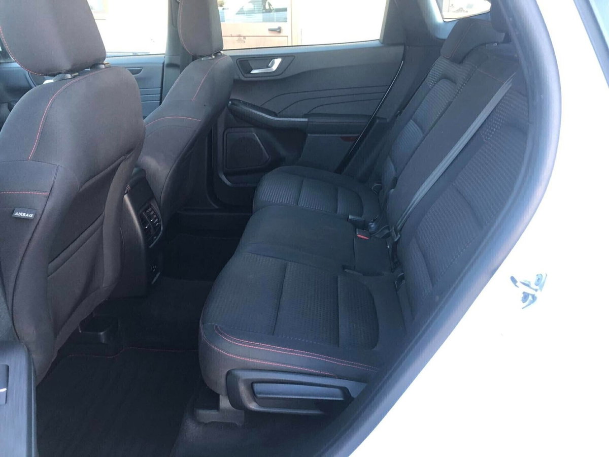 Ford Kuga 1.5 EcoBlue 120 CV aut. 2WD ST-Line X Design (12)