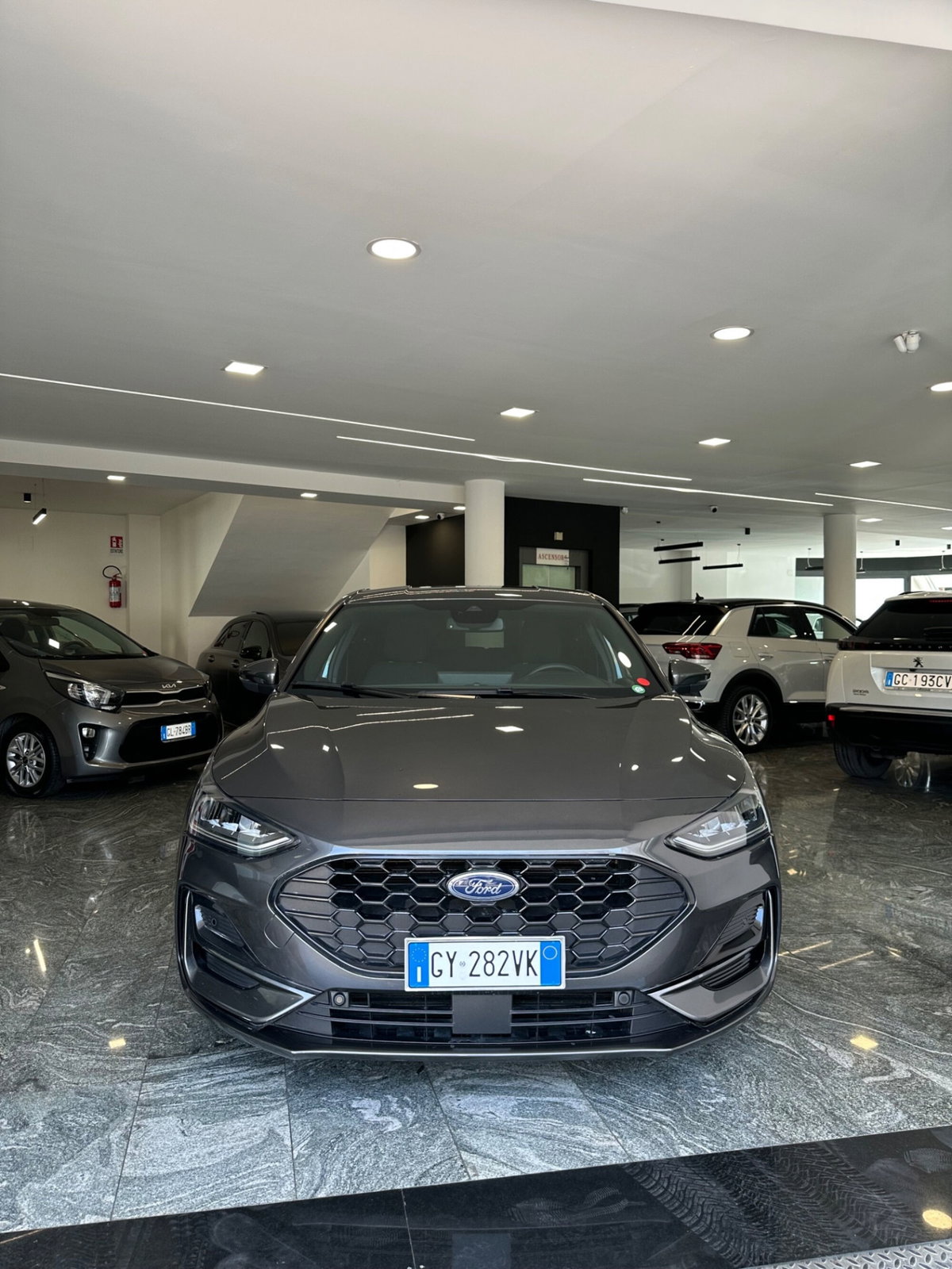 Ford Focus 1.5 EcoBlue 115 CV automatico 5p. ST-Line Style (2)