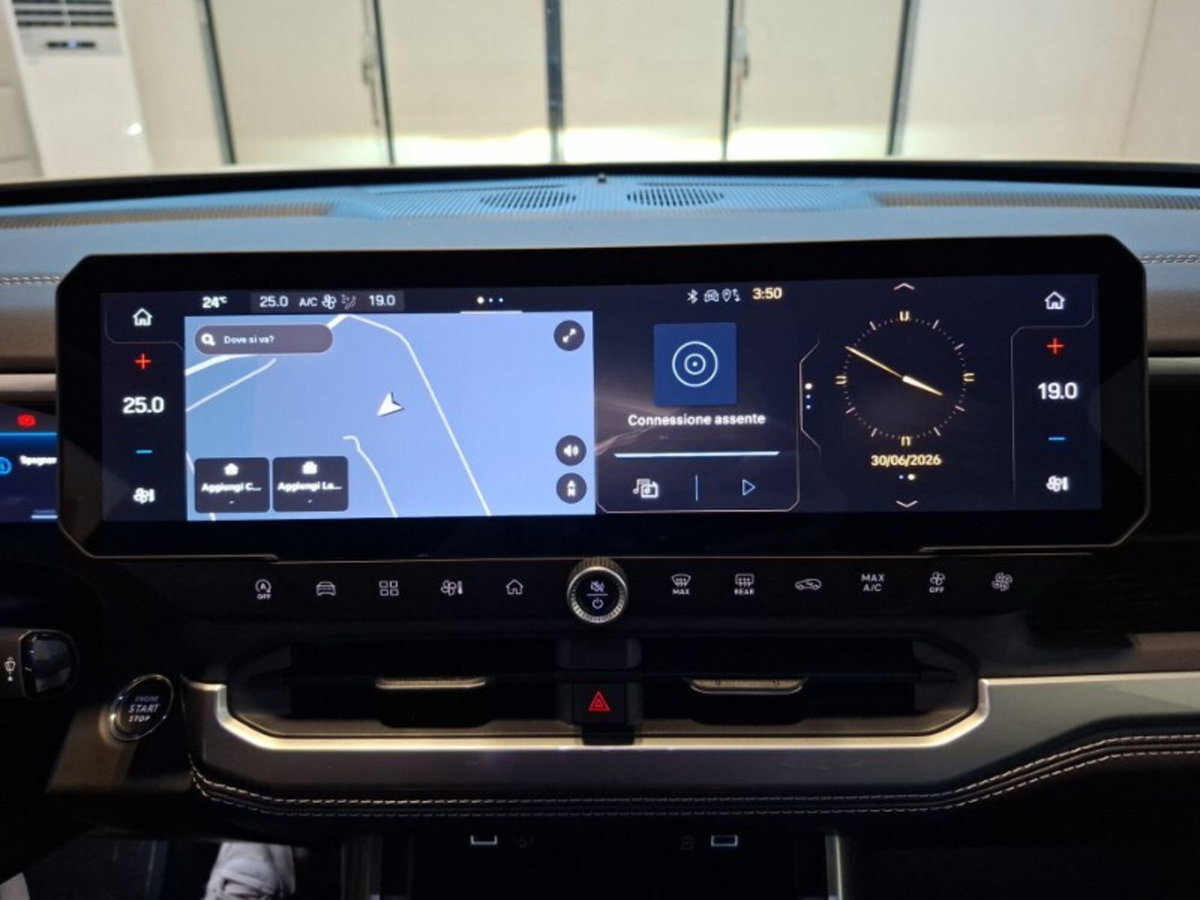 Jeep Compass 1.2 turbo 48V e-hybrid Summit fwd 145cv edct6 (15)