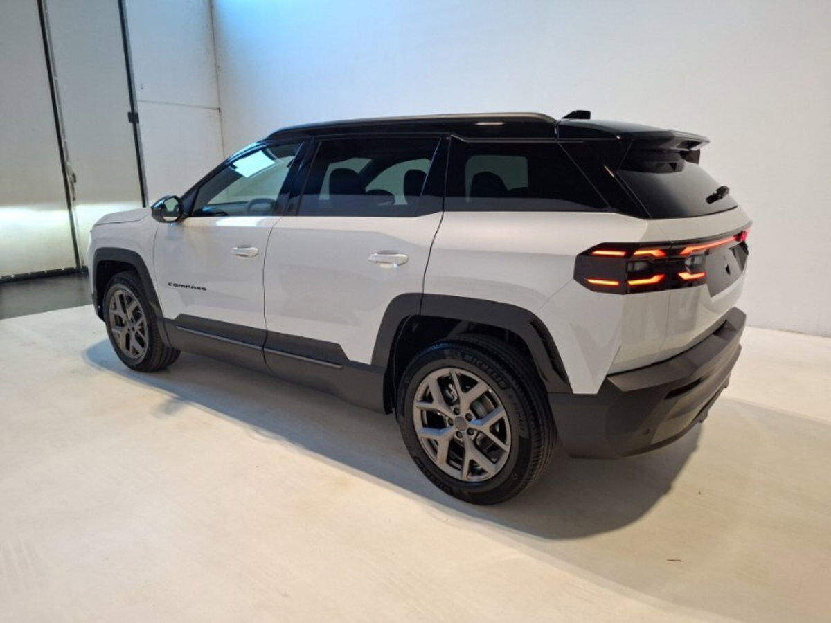 Jeep Compass 1.2 turbo 48V e-hybrid Summit fwd 145cv edct6 (4)
