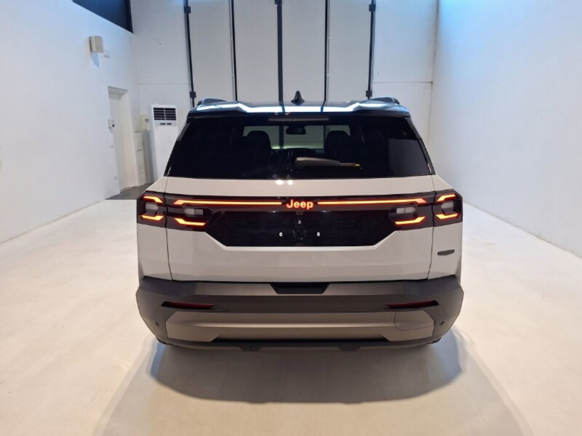 Jeep Compass 1.2 turbo 48V e-hybrid Summit fwd 145cv edct6 (5)