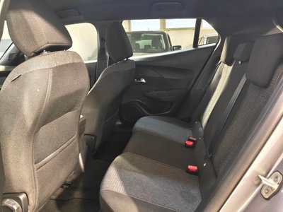 Peugeot 2008 1.2 hybrid Active 136cv e-dcs6 (14)