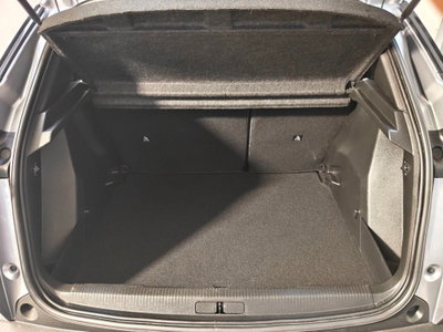 Peugeot 2008 1.2 hybrid Active 136cv e-dcs6 (15)