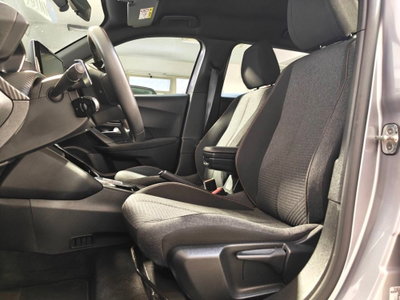 Peugeot 2008 1.2 hybrid Active 136cv e-dcs6 (5)