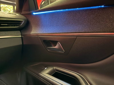 Peugeot 3008 BlueHDi 130 S&S EAT8 Allure Pack (14)