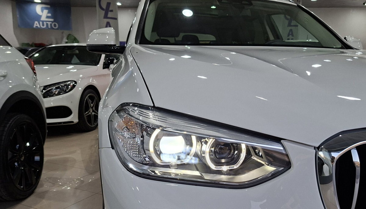 BMW X3 xDrive20d Luxury (3)