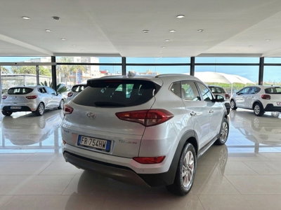 Hyundai Tucson 1.7 CRDi XPossible (3)