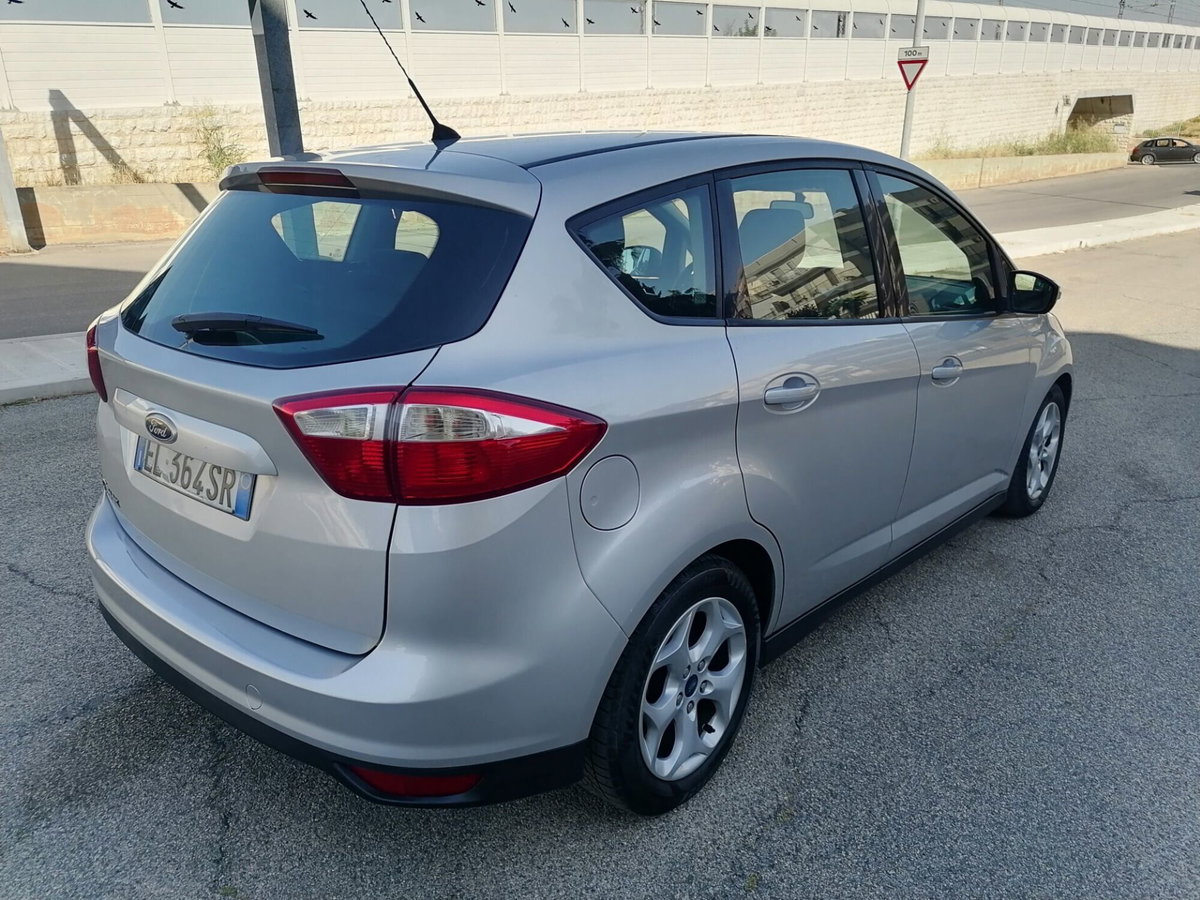 Ford C-Max 1.6 TDCi 115CV Titanium (4)
