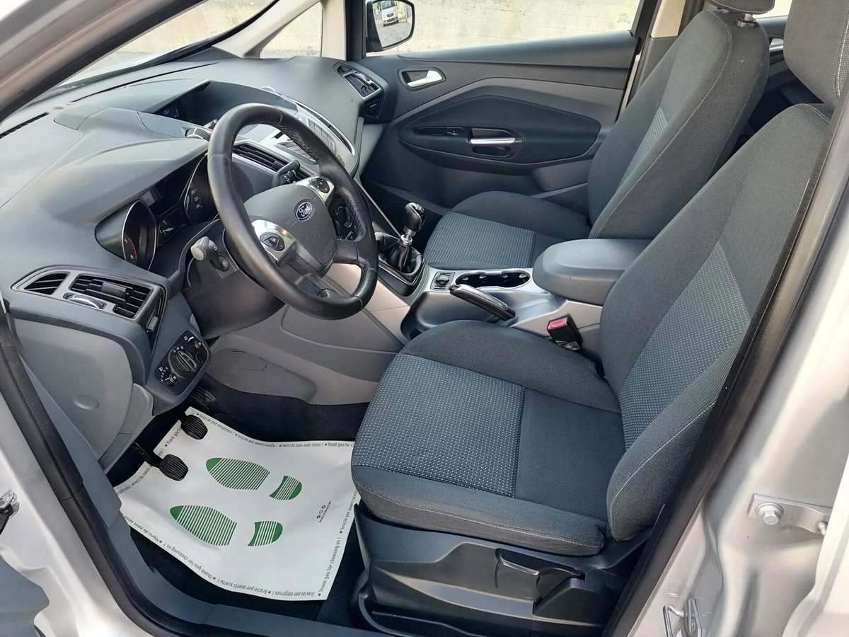 Ford C-Max 1.6 TDCi 115CV Titanium (8)