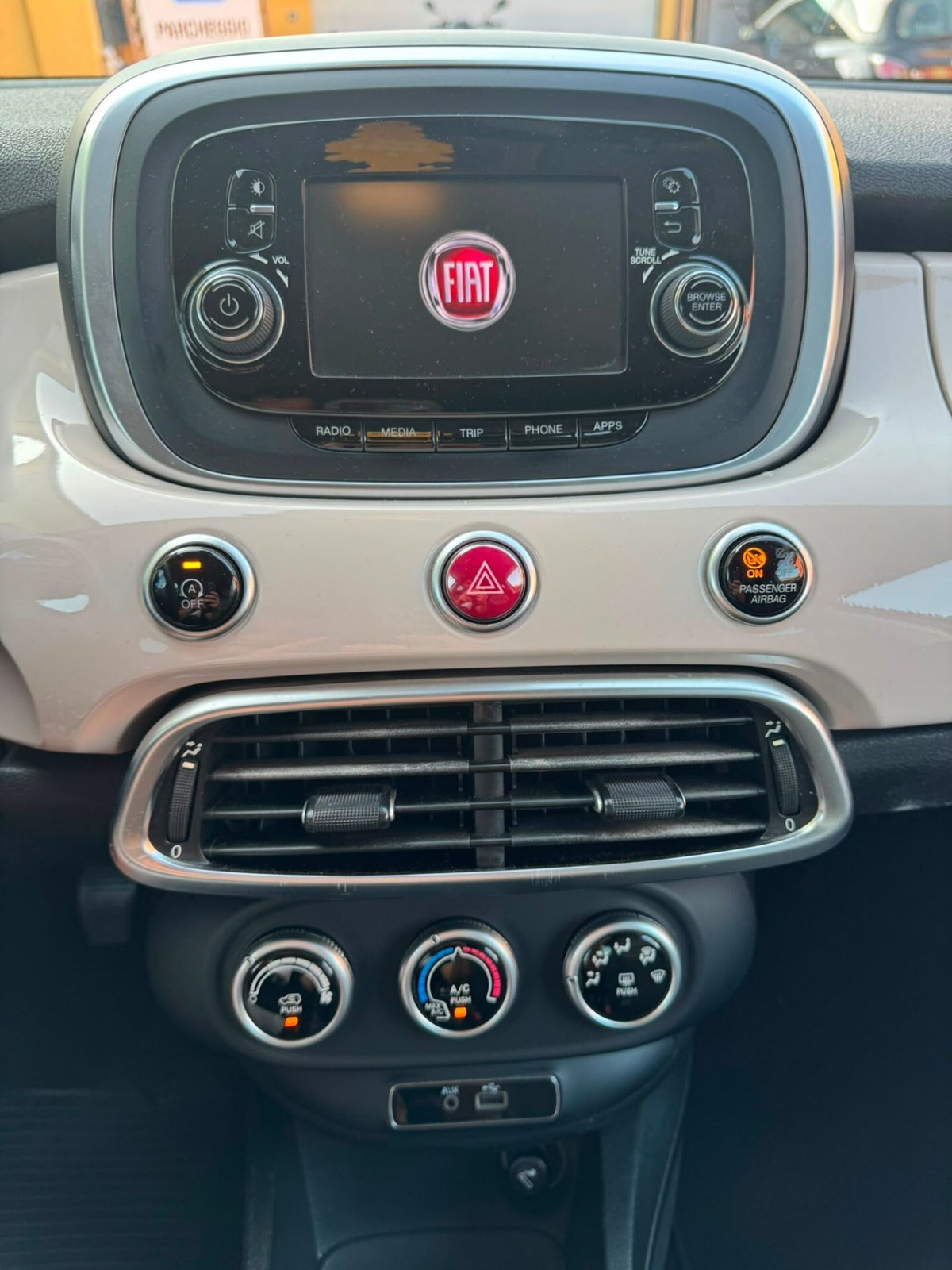 Fiat 500X 1.6 MultiJet 120 CV Lounge (11)