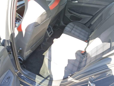 Volkswagen Golf 2.0 TSI GTI DSG (8)