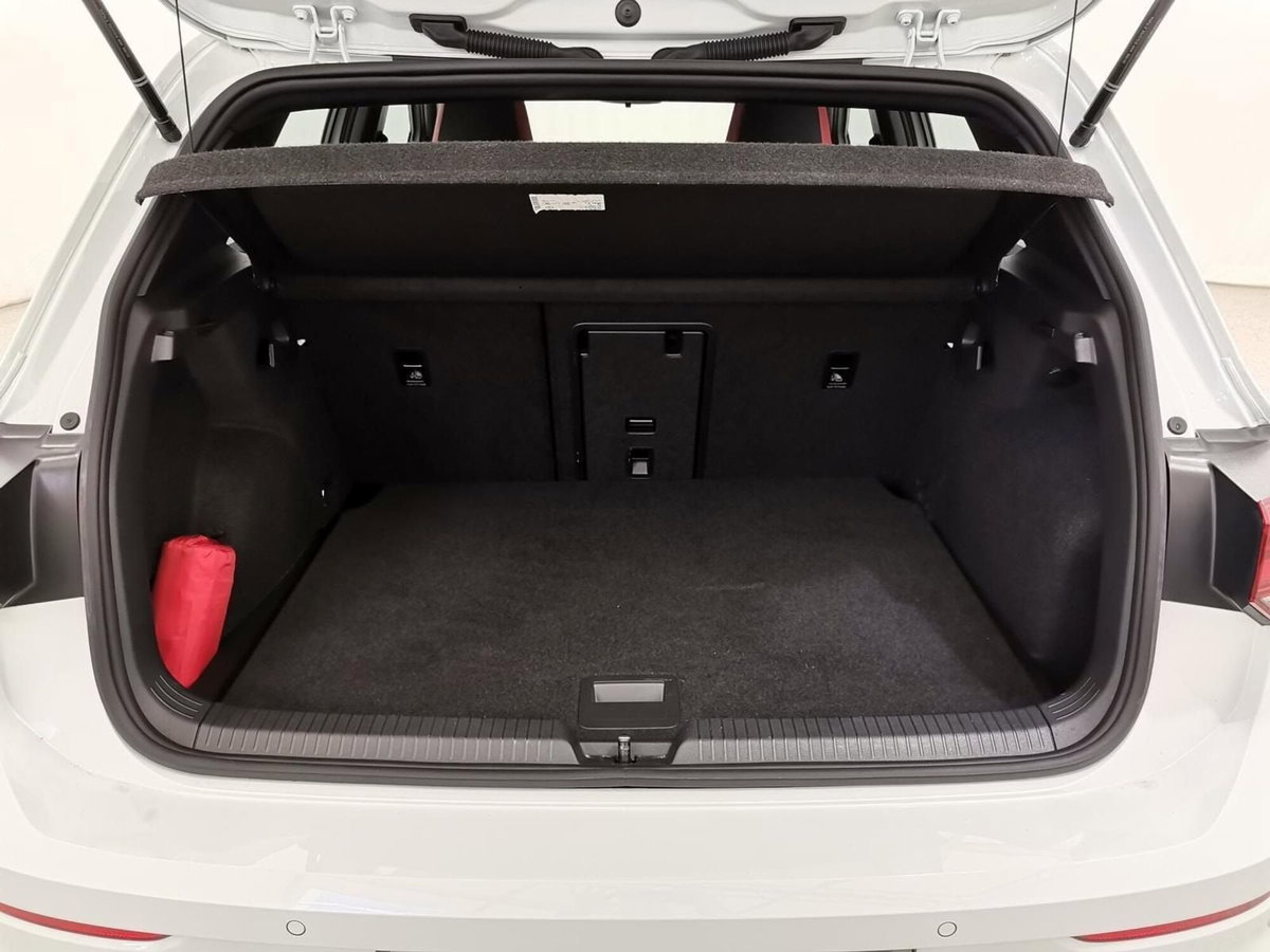 Volkswagen Golf 2.0 TSI GTI DSG (6)