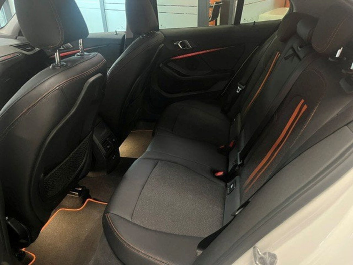 BMW Serie 1 118i 5p. Sport (9)
