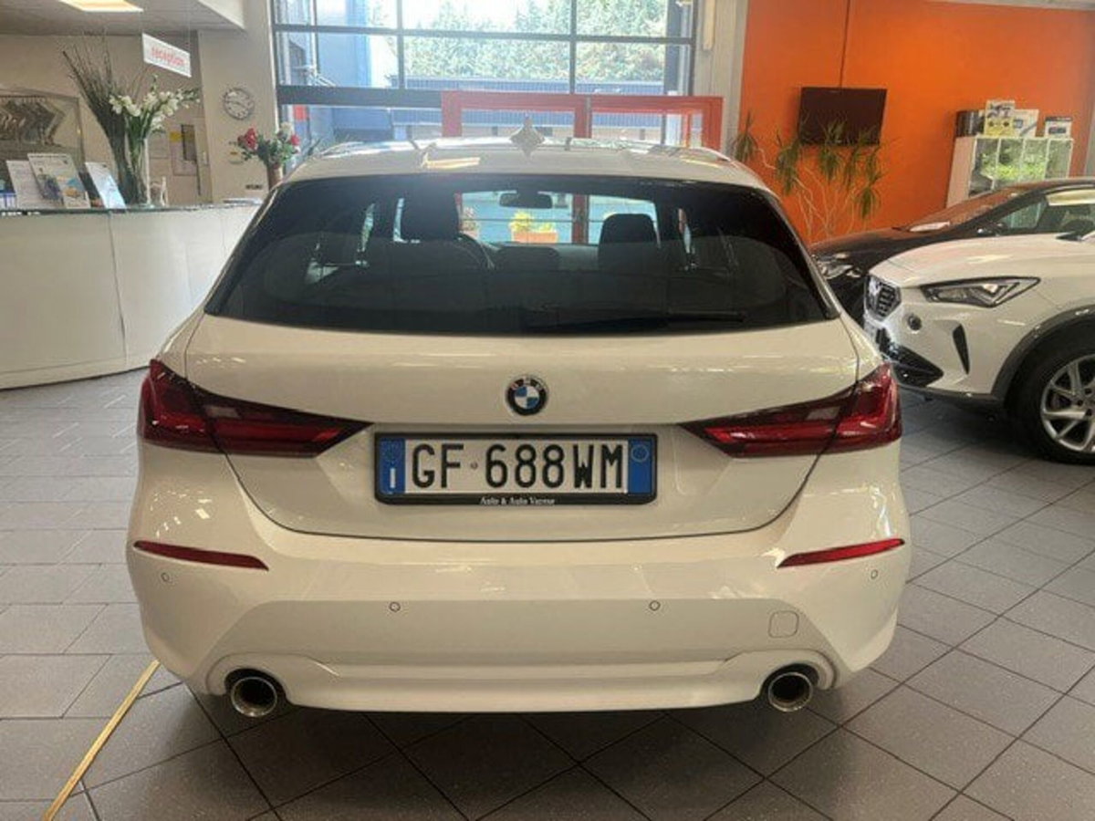 BMW Serie 1 120i 5p. Luxury (6)