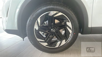 Nissan Qashqai 1.3 mhev N-Connecta 2wd 140cv (9)