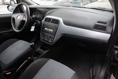 Fiat Grande Punto 1.3 MJT 75 CV 5 porte S&S Actual (10)