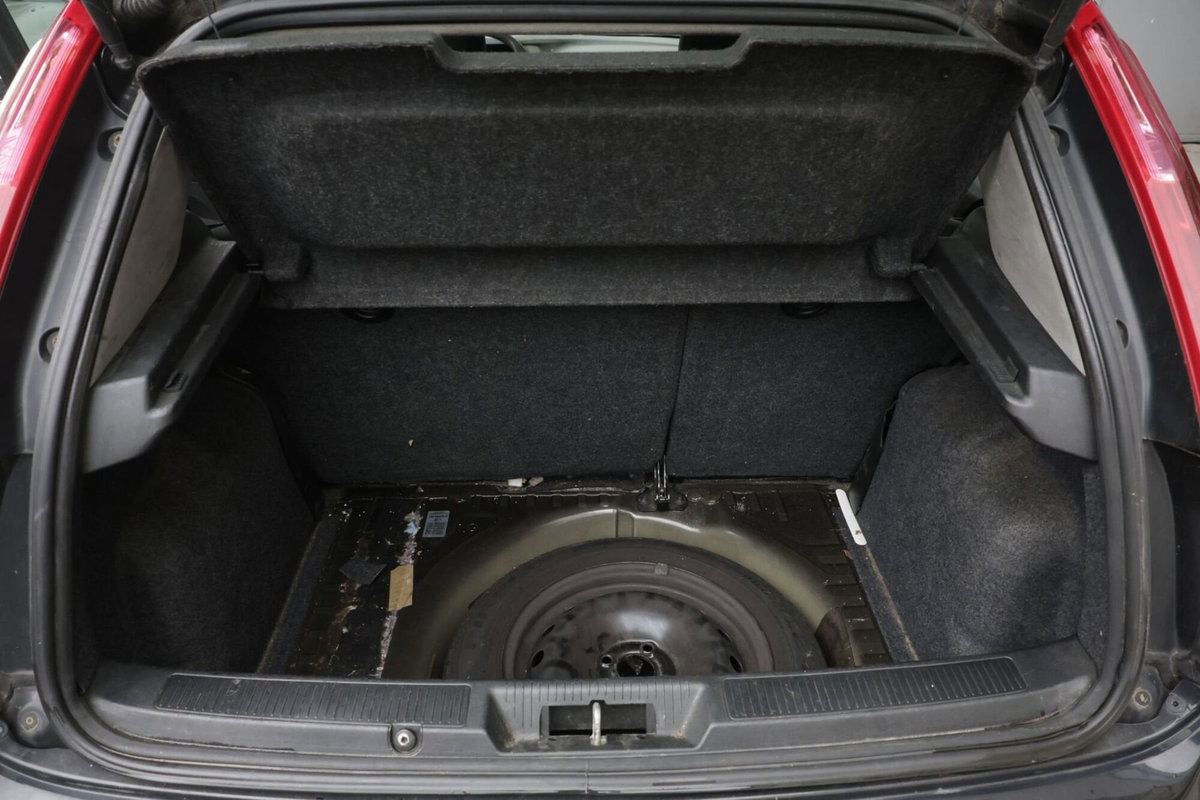 Fiat Grande Punto 1.3 MJT 75 CV 5 porte S&S Actual (17)
