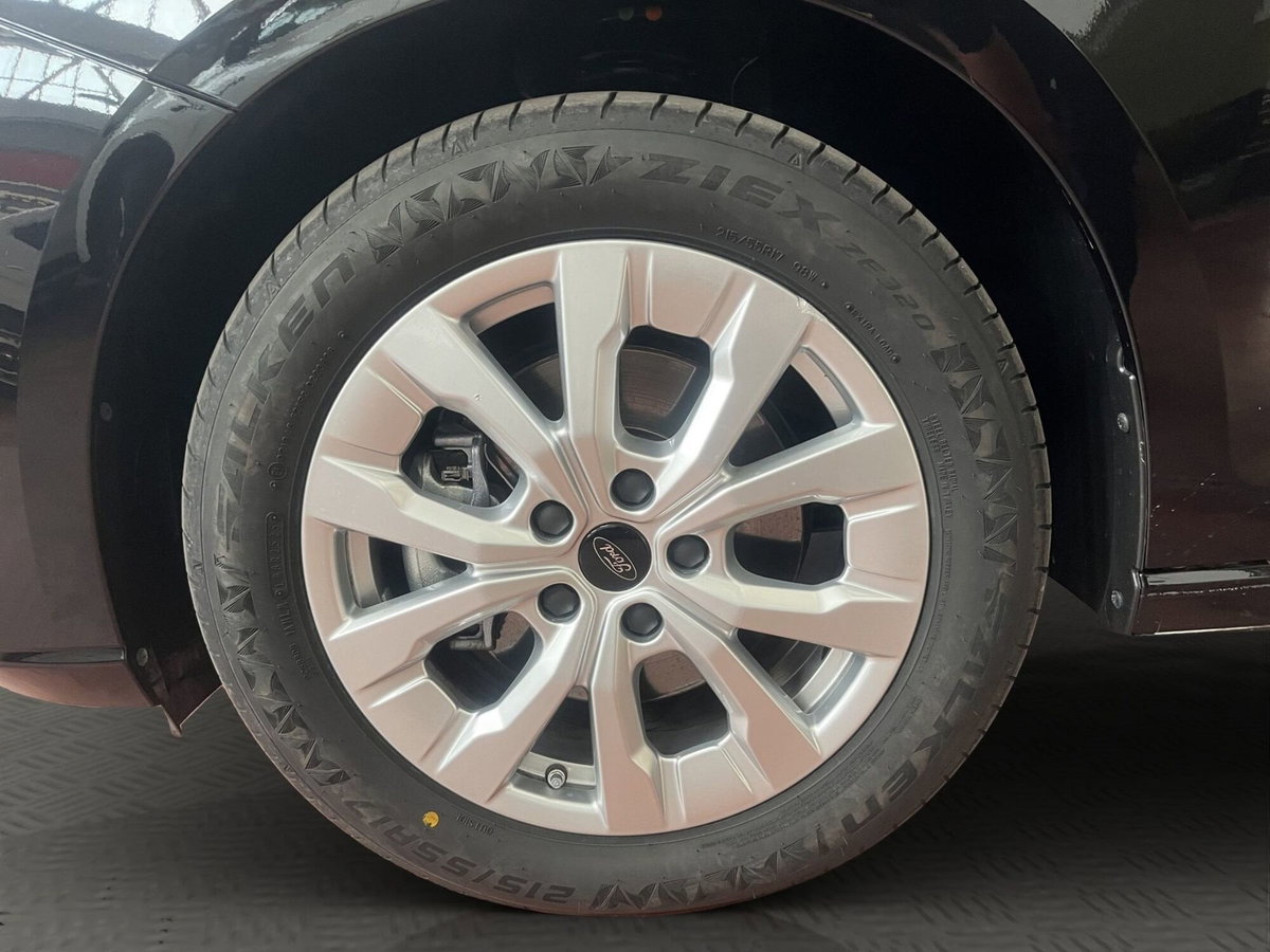 Ford Tourneo Connect 2.0 ecoblue 122cv Titanium auto (4)