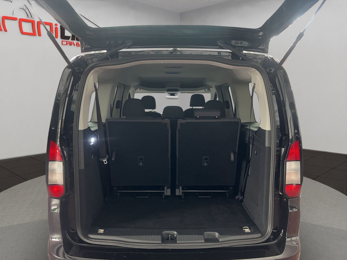 Ford Tourneo Connect 2.0 ecoblue 122cv Titanium auto (7)