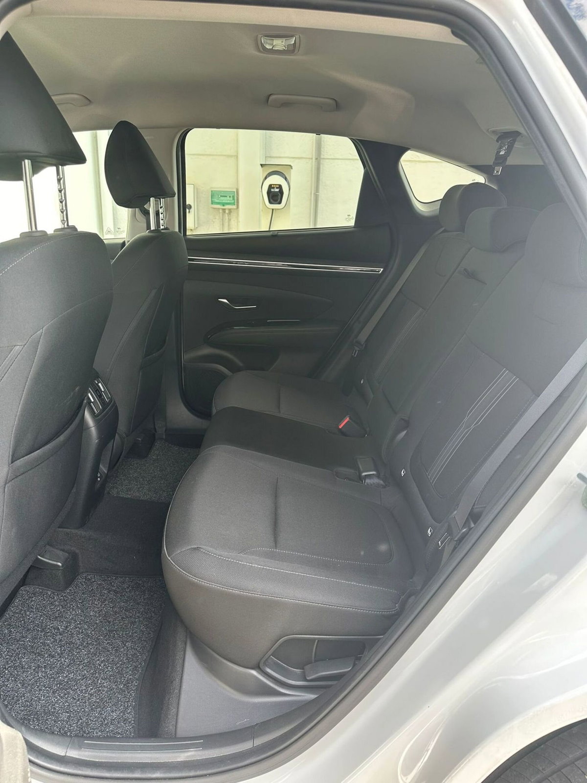 Hyundai Tucson 1.6 hev Exellence 2wd auto (12)