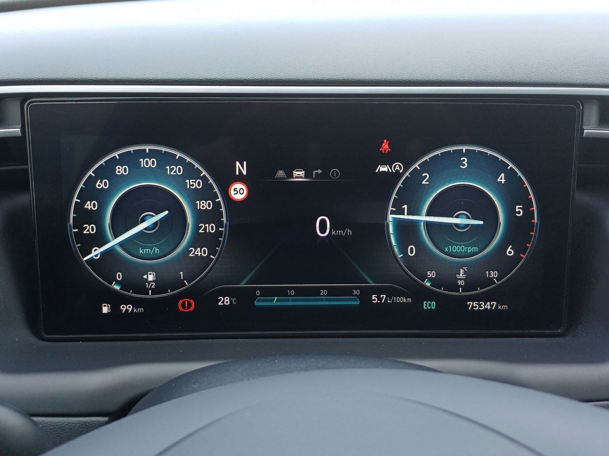 Hyundai Tucson 1.6 t-gdi 48V Xline 2wd imt (9)