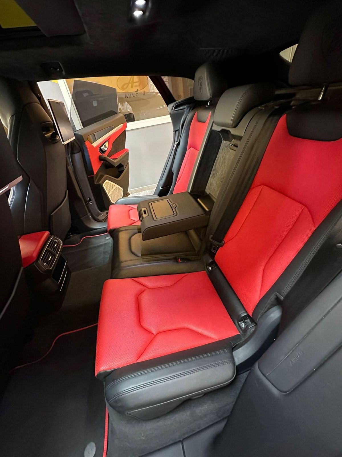 Lamborghini Urus 4.0 (11)