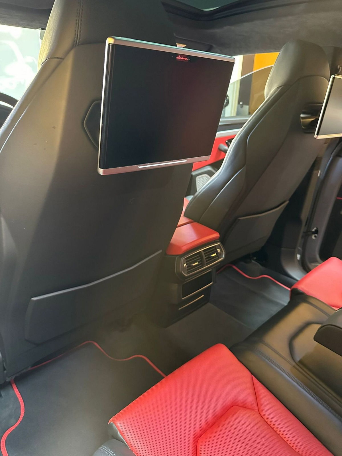 Lamborghini Urus 4.0 (12)