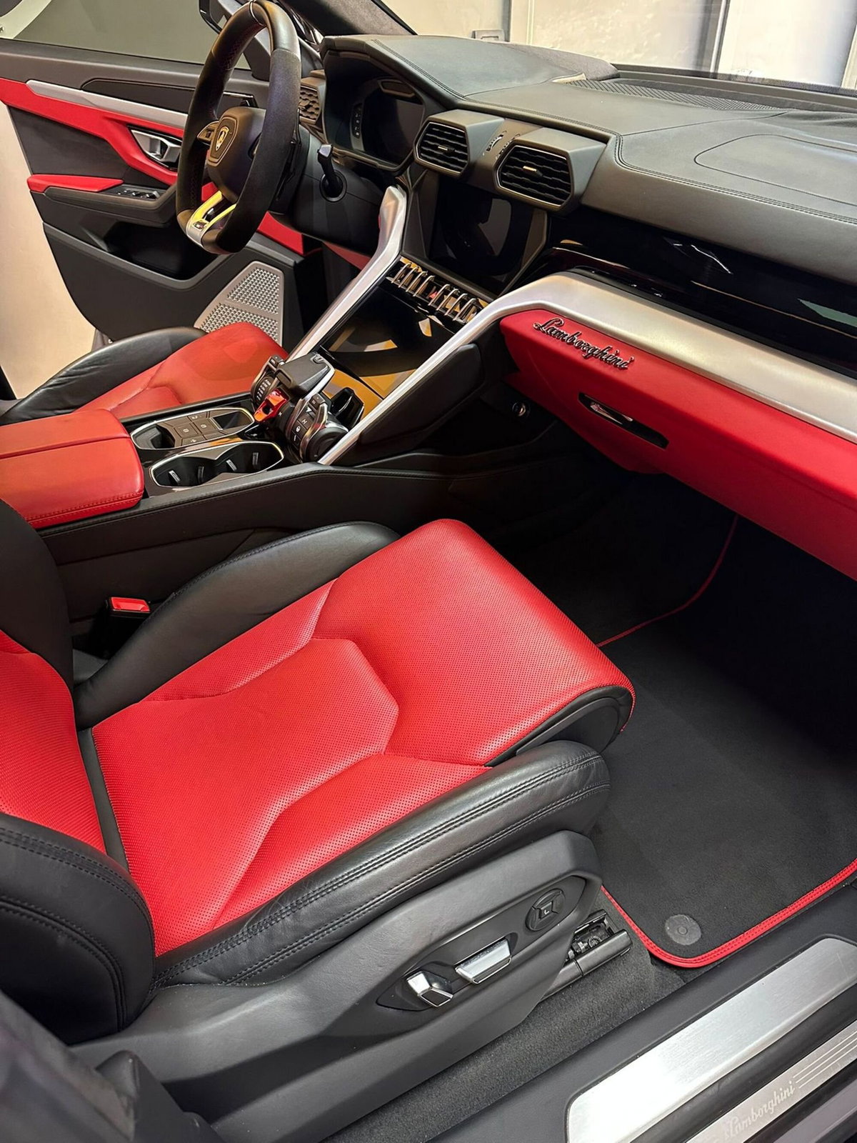 Lamborghini Urus 4.0 (17)