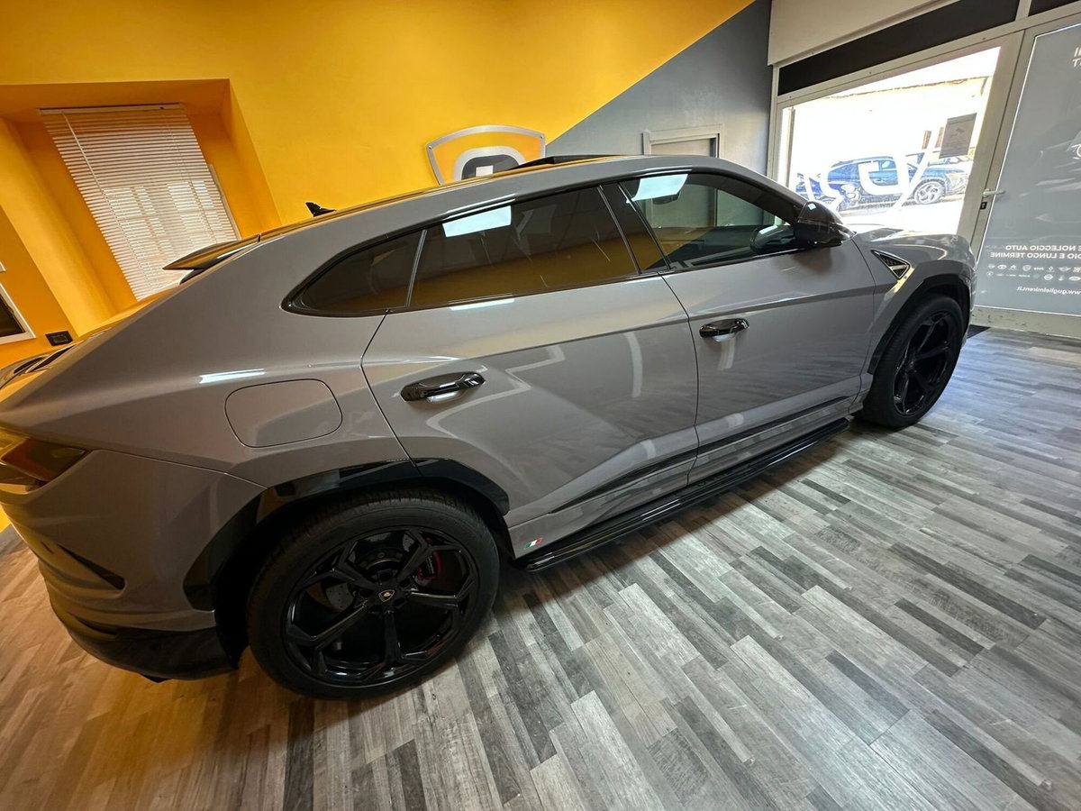 Lamborghini Urus 4.0 (7)