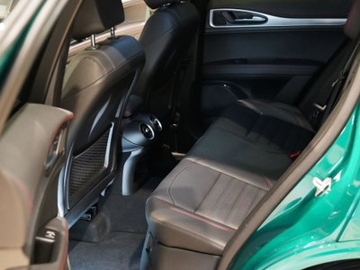 Alfa Romeo Stelvio 2.2 t Tributo Italiano Q4 210cv auto (13)