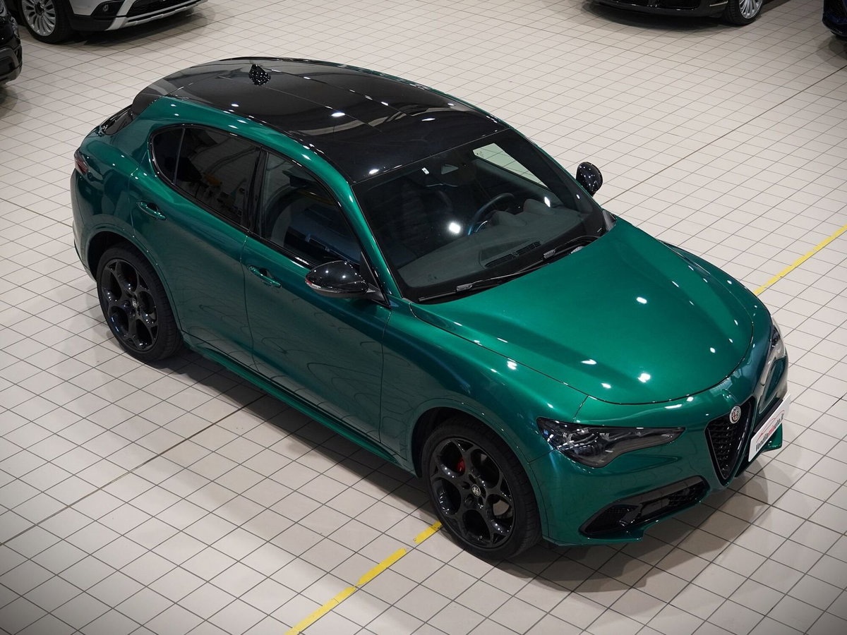 Alfa Romeo Stelvio 2.2 t Tributo Italiano Q4 210cv auto (8)