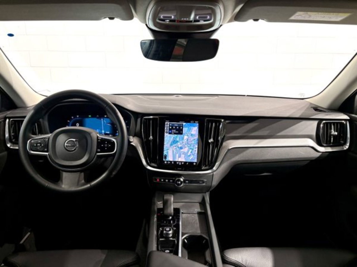 Volvo V60 Cross Country 2.0 b4 Plus awd auto (10)