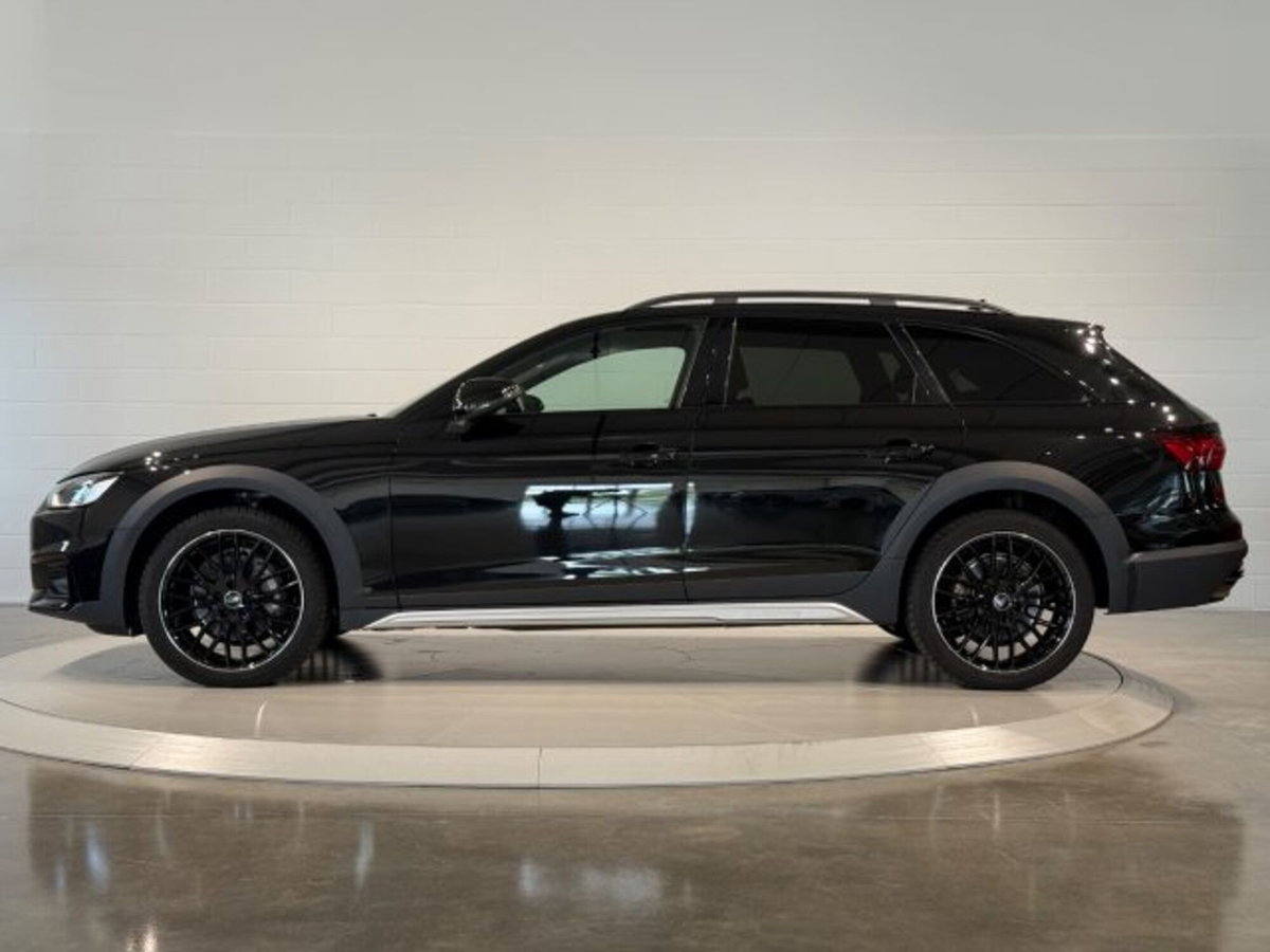 Audi A4 Allroad Allroad 40 2.0 tdi mhev Identity Contrast quattro 204cv s-tronic (2)
