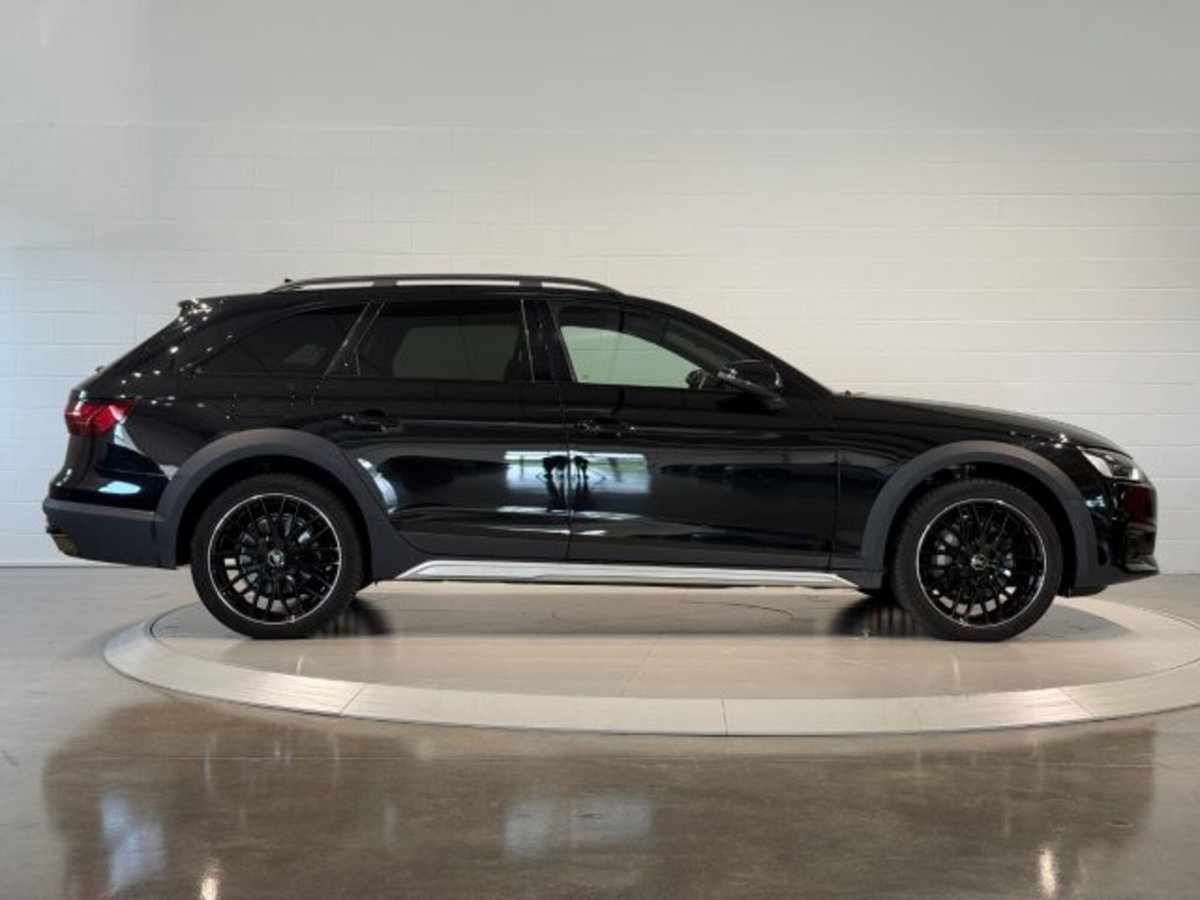 Audi A4 Allroad Allroad 40 2.0 tdi mhev Identity Contrast quattro 204cv s-tronic (6)