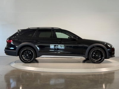 Audi A4 Allroad Allroad 40 2.0 tdi mhev Identity Contrast quattro 204cv s-tronic (6)