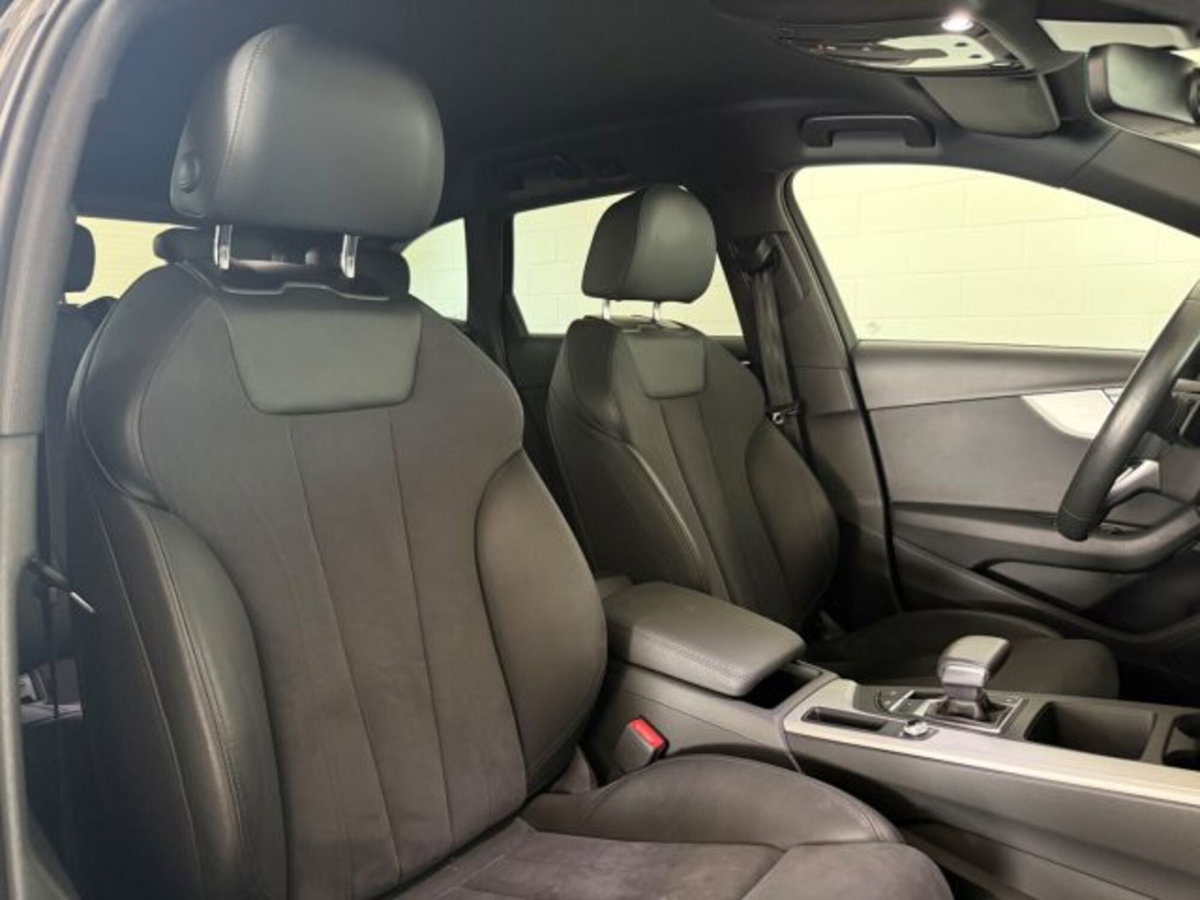 Audi A4 Allroad Allroad 40 2.0 tdi mhev Identity Contrast quattro 204cv s-tronic (14)