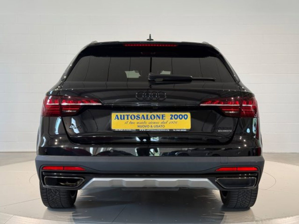 Audi A4 Allroad Allroad 40 2.0 tdi mhev Identity Contrast quattro 204cv s-tronic (4)