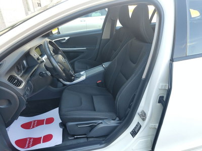Volvo V60 D2 1.6 Powershift (3)