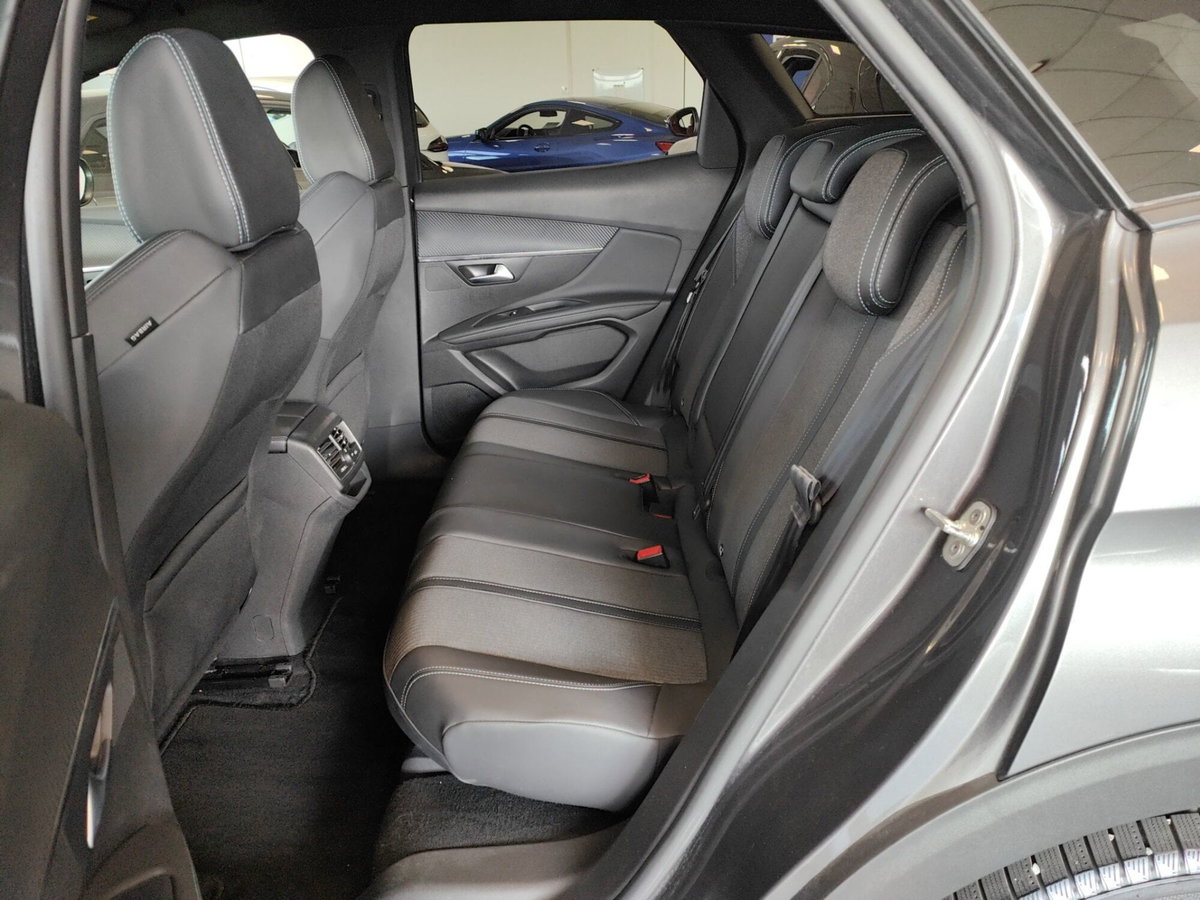 Peugeot 3008 BlueHDi 130 S&S EAT8 Allure (7)