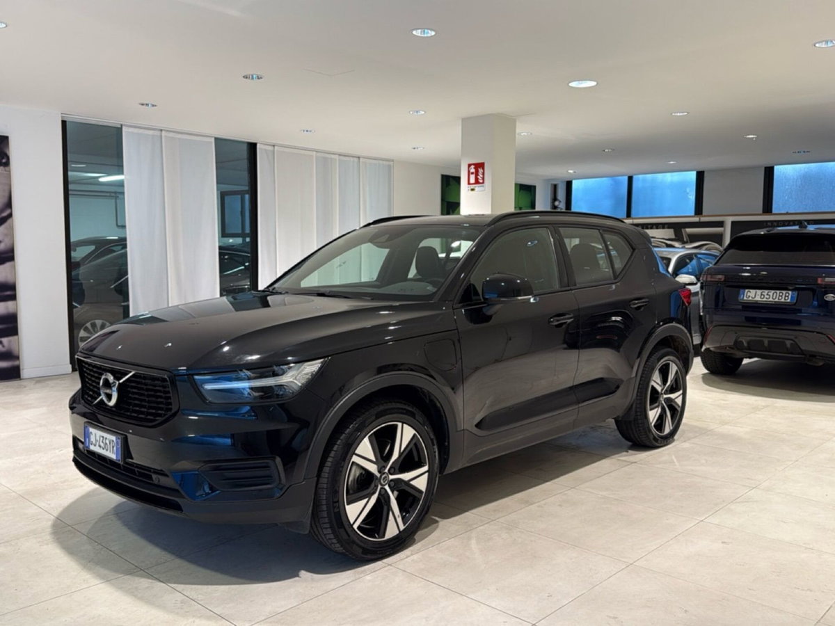 Volvo XC40 T5 Recharge Plug-in Hybrid R-design